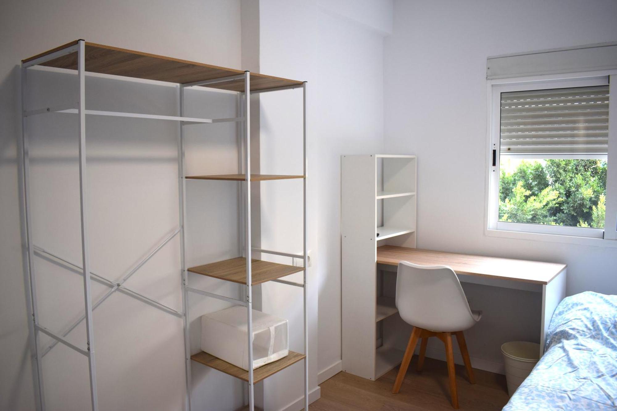 Bueno, Bonito Y Barato Apartment